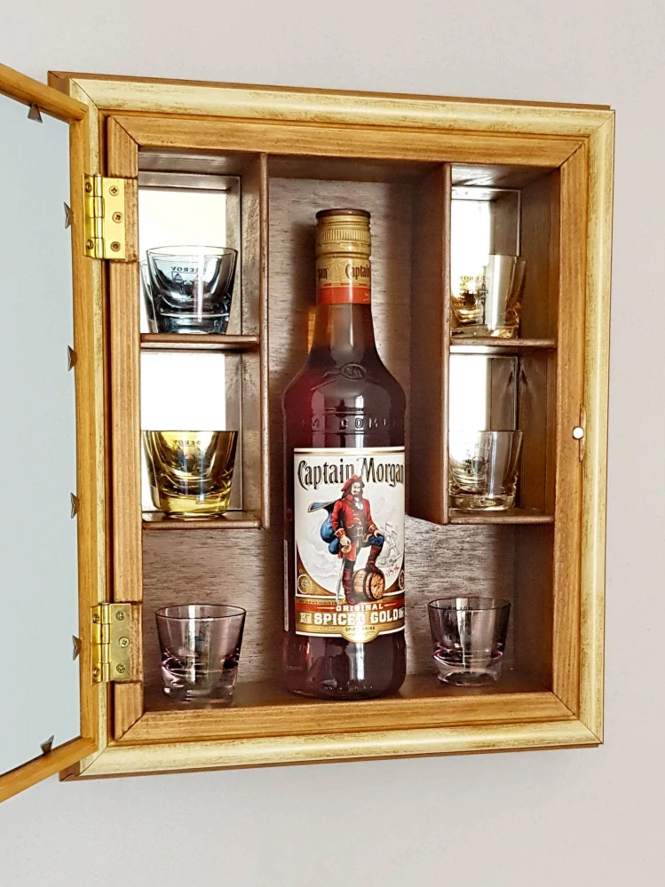 Zlatá lékárnička s Andělem - po otevření minibar