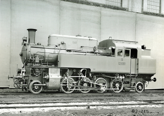 Parní lokomotiva 423.0